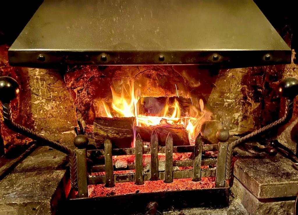 Farmyard Inn Youlgreave Экстерьер фото
